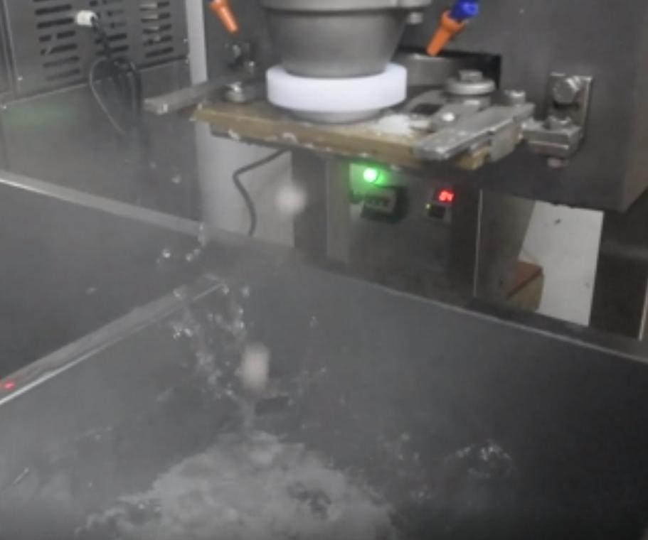 肉丸成型 肉丸成型